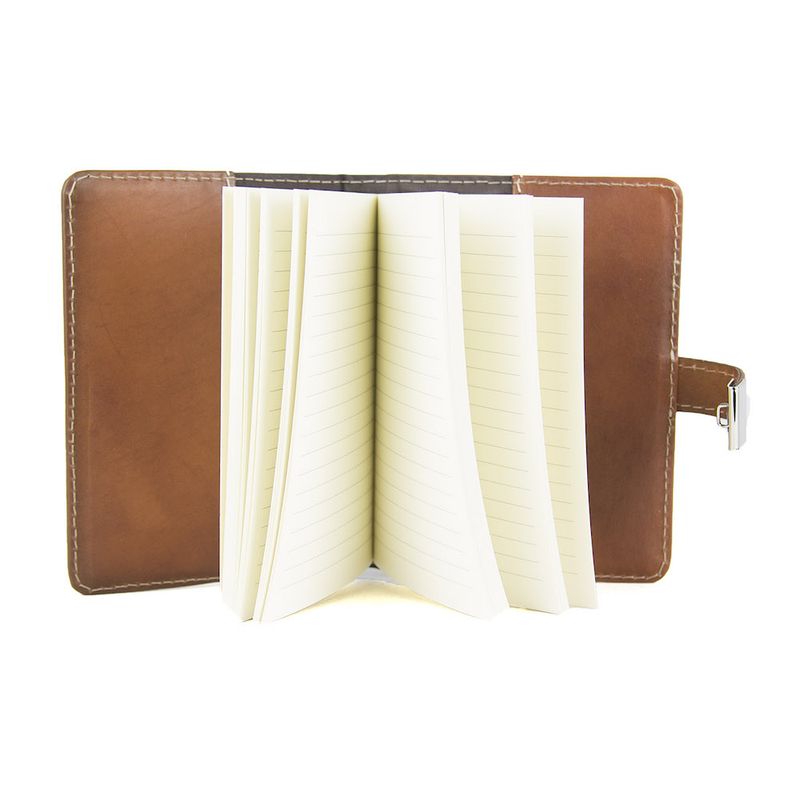 Kožený zápisník MIDDLE s číselným zámkom vo svetlo hnedej farbe, ručne tieňovaný