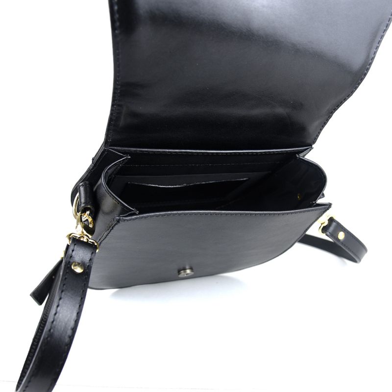 Módna trendová kožená kabelka v čiernej farbe