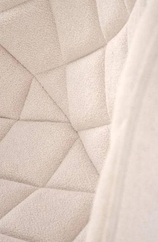 Jedálenská stolička, béžová látka, nohy kov čierny, K-567