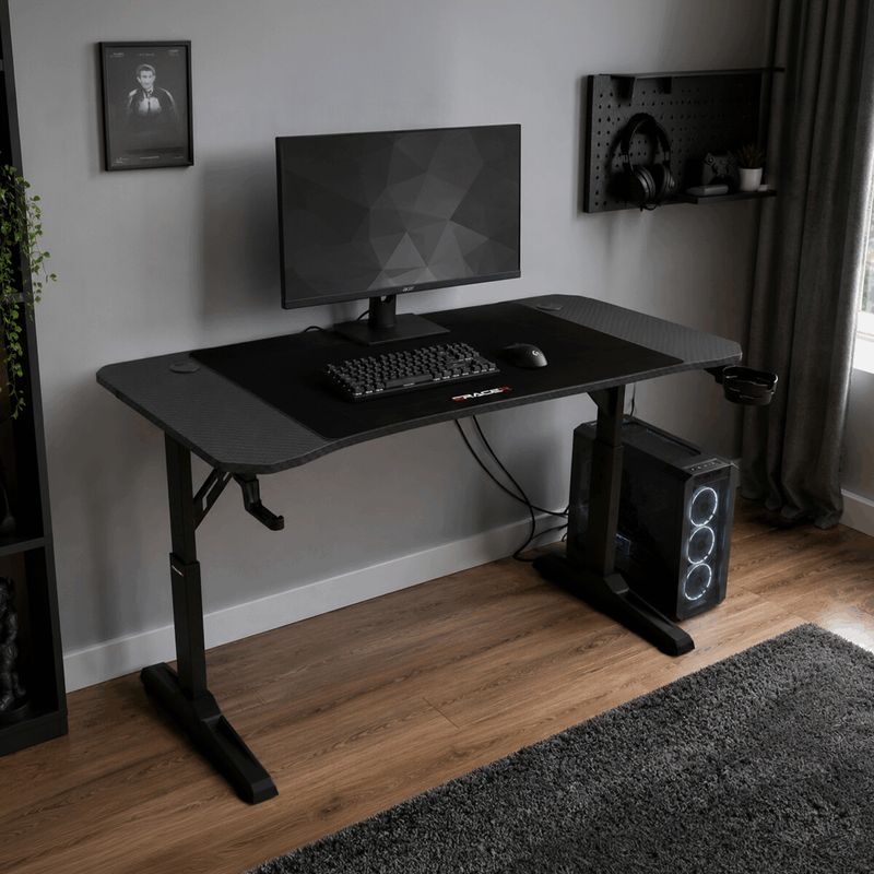 Pevný herný stôl 120x60cm, nastaviteľná výška, melamín, carbon, LT-H1112 BK