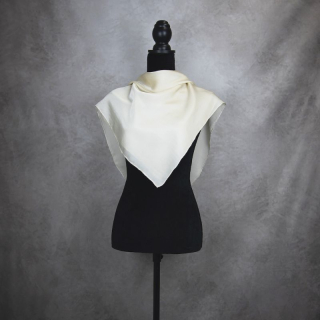 Hodvábna šatka BÉŽOVÁ, 90 x 90cm