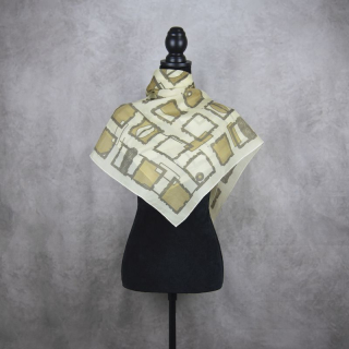 Hodvábna šatka KHAKI ŠTVORCE, 85 x 85cm, Vyrobená na Slovensku